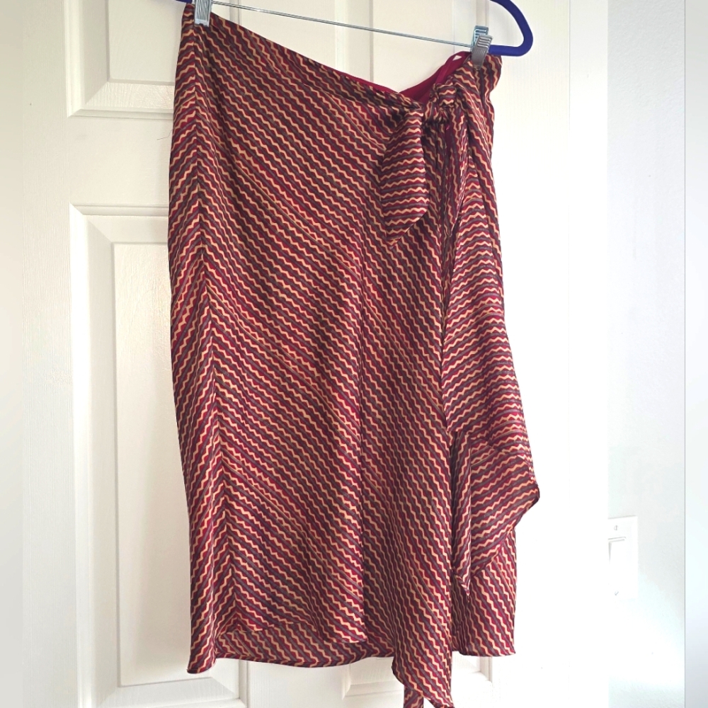 Ralph Lauren Red and Black Patterned Silk Midi Skirt
